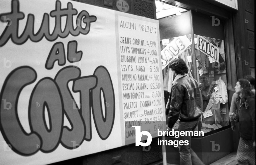 Sales in a shop, Italy, 1970