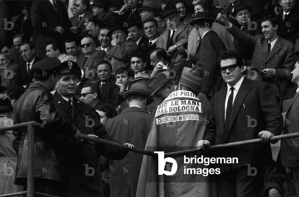 Supporters waiting for the beginning of the soccer match between Inter and Bologna, Bologna, Italy