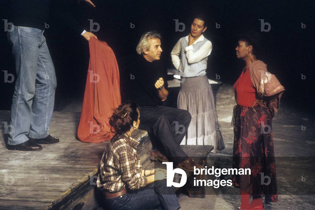 Piero Faggioni and Shirley Verrett have conversation behind the scenes of Carmen