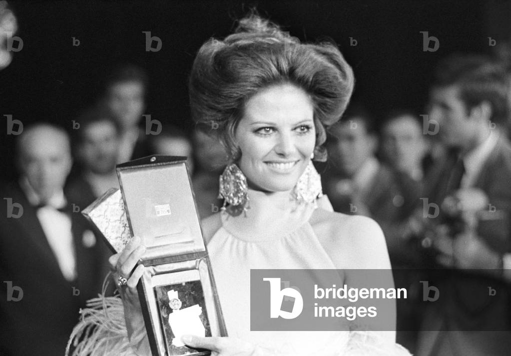 Silver Mask Prize, Italy, 1968 (b/w photo)