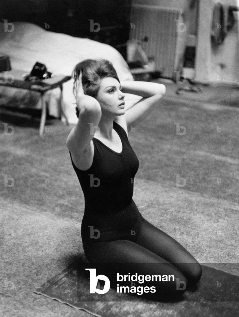 Sylva Koscina working out