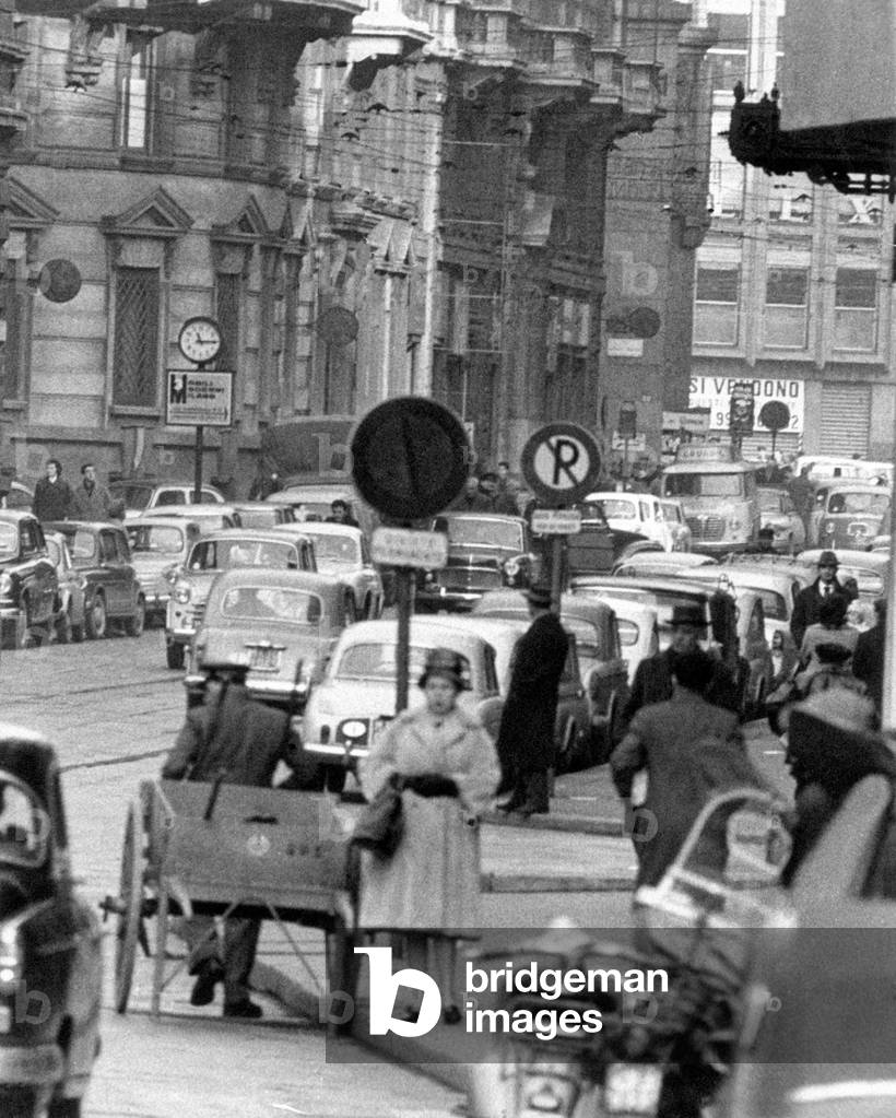 A congested inner city of Milan, Italy, 1961 (b/w photo)