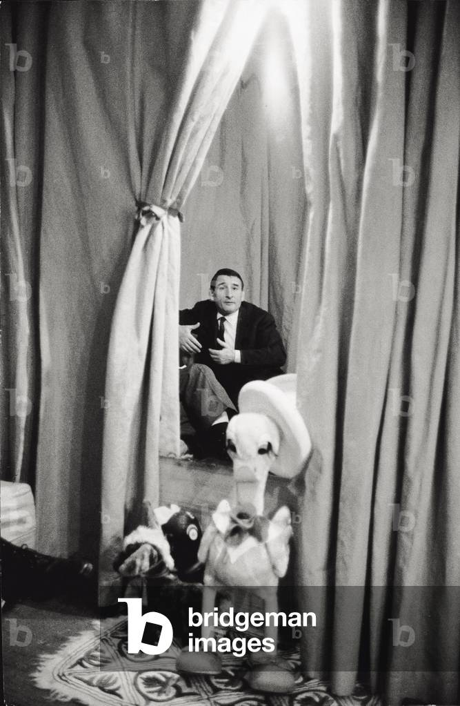 Renato Rascel giving an interview, Milan, Italy, 1961