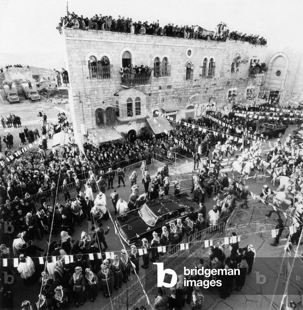 Pope Paul VI's car arriving in Bethlehem, Palestinian Territory, 1964 (b/w photo)