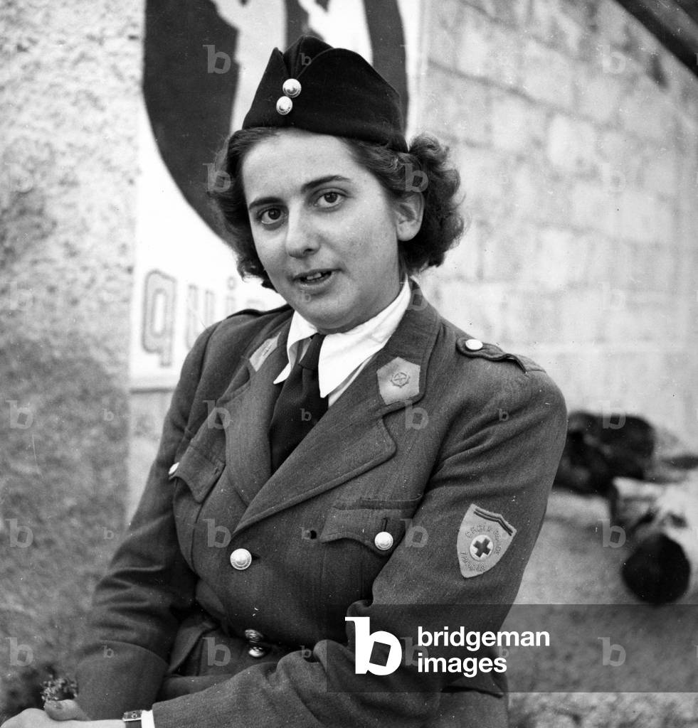 French Red Cross nurse