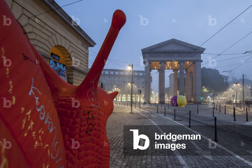 Free Darsena (Free Darsena), by Cracking Art Group, Piazza XXIV Maggio, Milan, Italy, 26th April-31st October 2015 (photo)