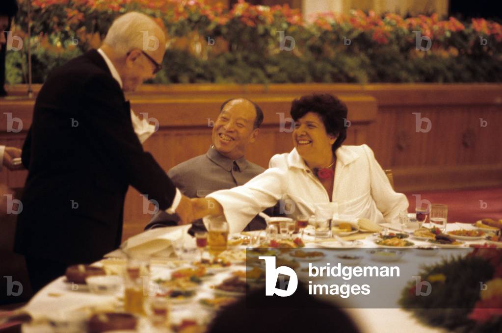 President of Italy Sandro Pertini and his wife at table with Peng Zhen