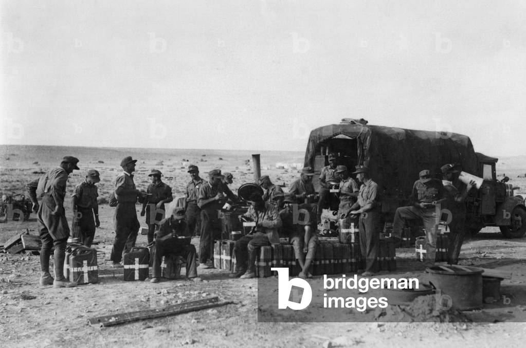 Distribution of rations to a German unit