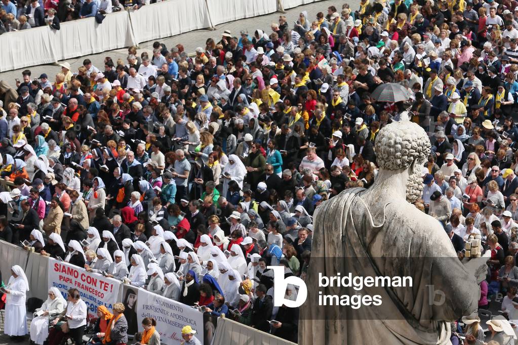 Divine Mercy Sunday, Vatican, 2016 (photo)