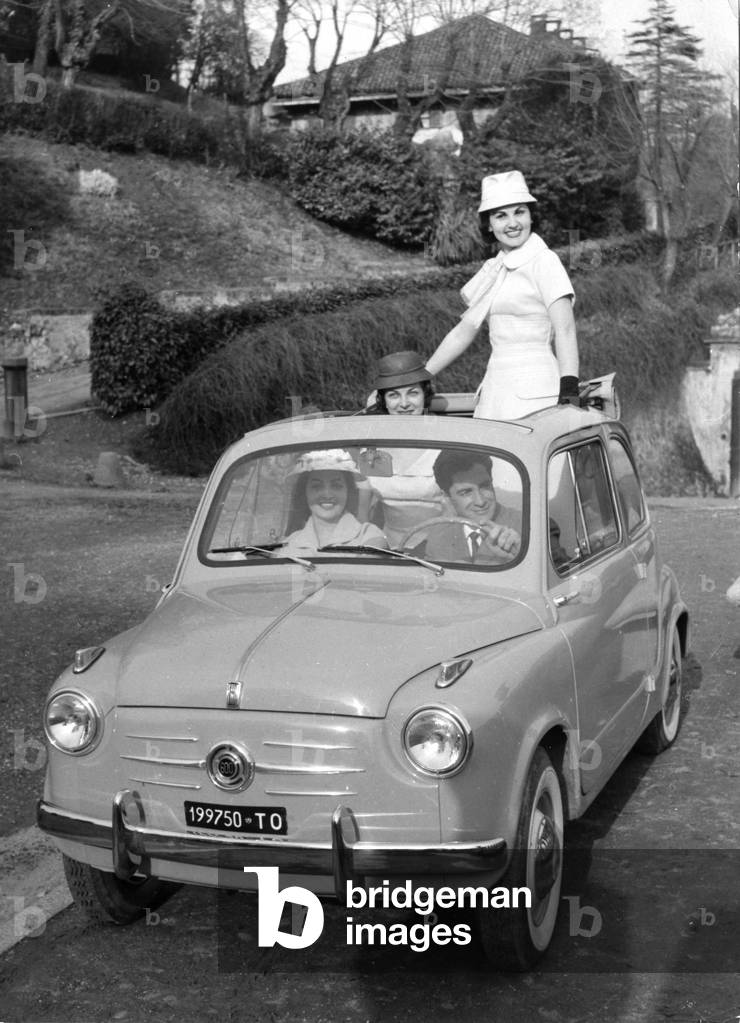 Models on board Fiat 600