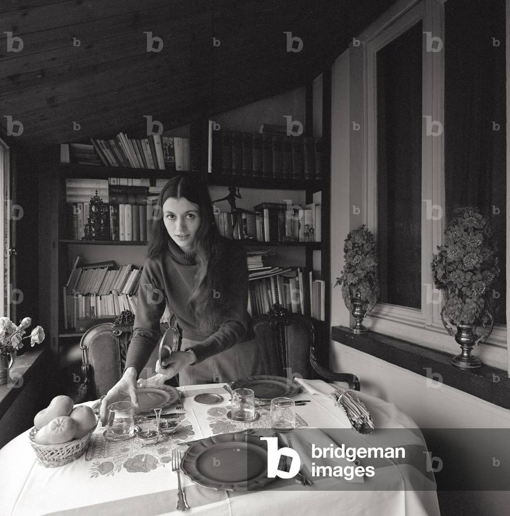Carla Fracci in her flat in Milan