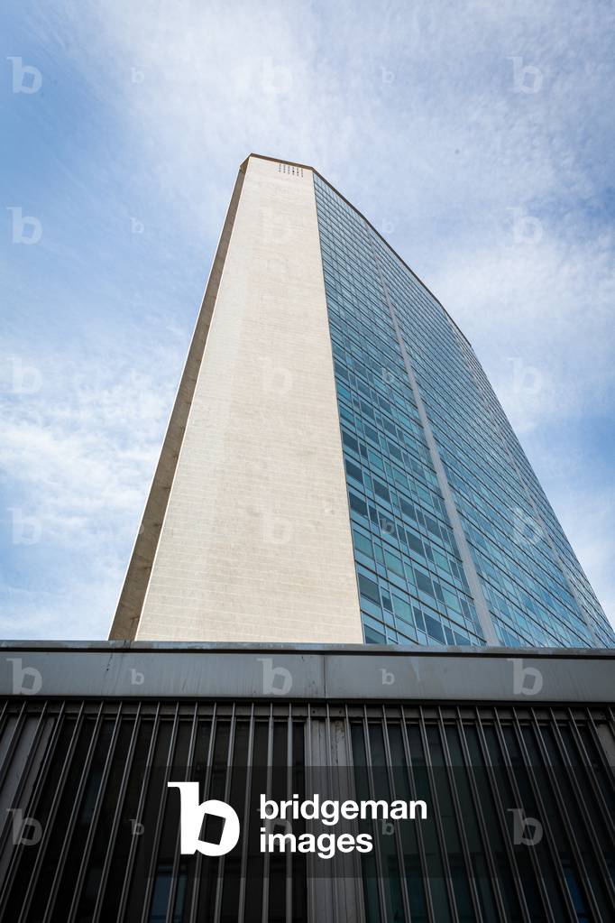 Pirelli Skyscraper, Milan, Italy, 2021 (photo)