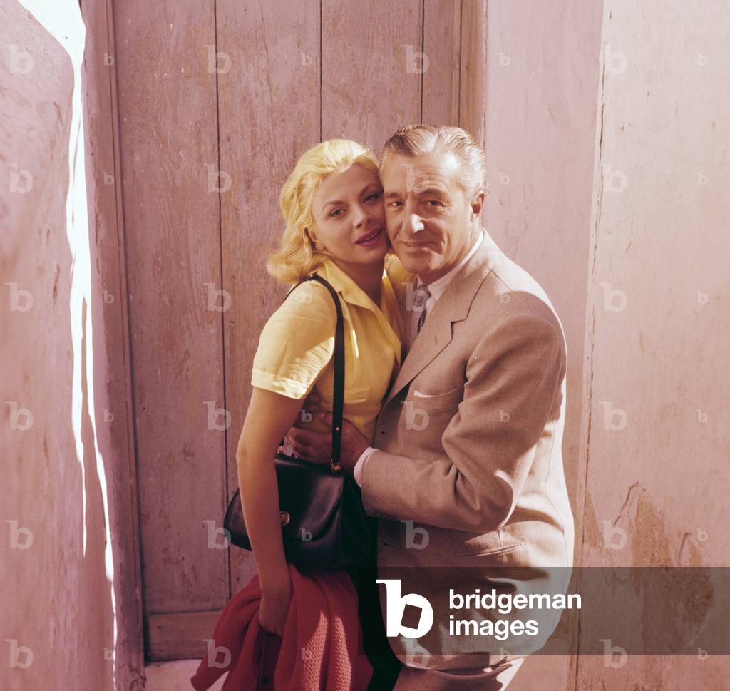 Vittorio De Sica and Sandra Milo on the set of La donna che venne dal mare, Italy, 1957 (photo)