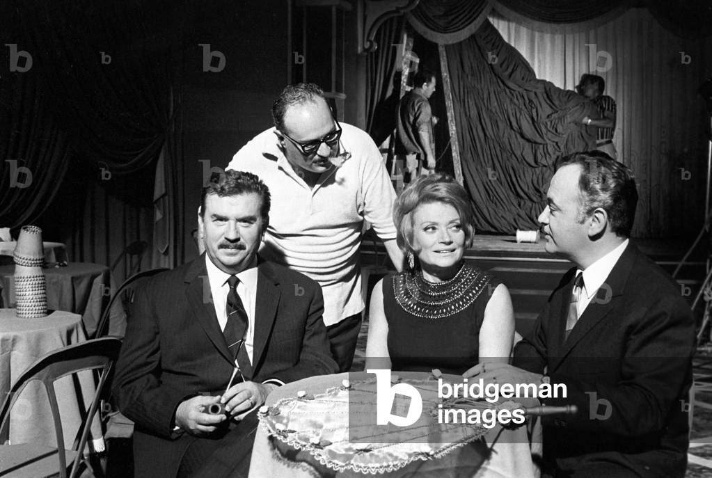 Gino Cervi and Lila Kedrova in Maigret a Pigalle (b/w photo)