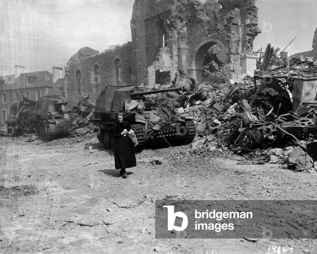 A woman among the ruins of Roncy