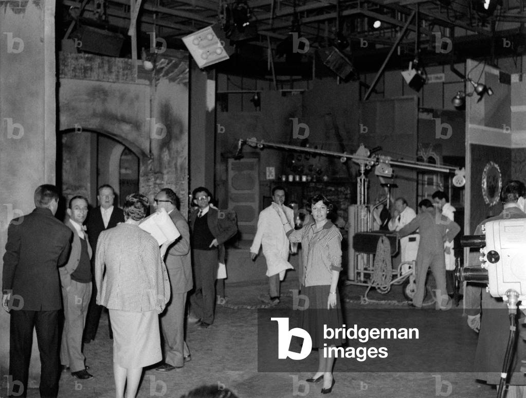 Tatiana Farnese in a TV studio