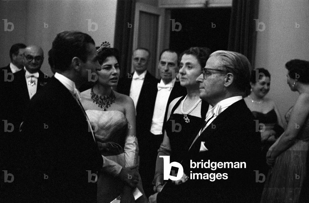 Giovanni Gronchi with his wife Carla, the Shah Mohammad Reza Pahlavi and Soraya