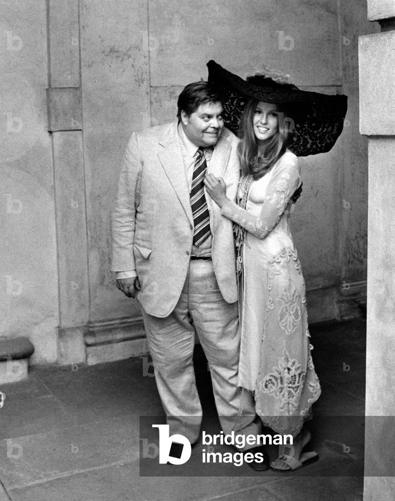 Tino Buazzelli and Stefania Sandrelli on the film set of Devil in the Brain
