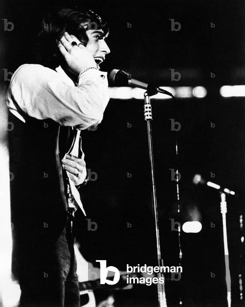 Robin Gibb on stage