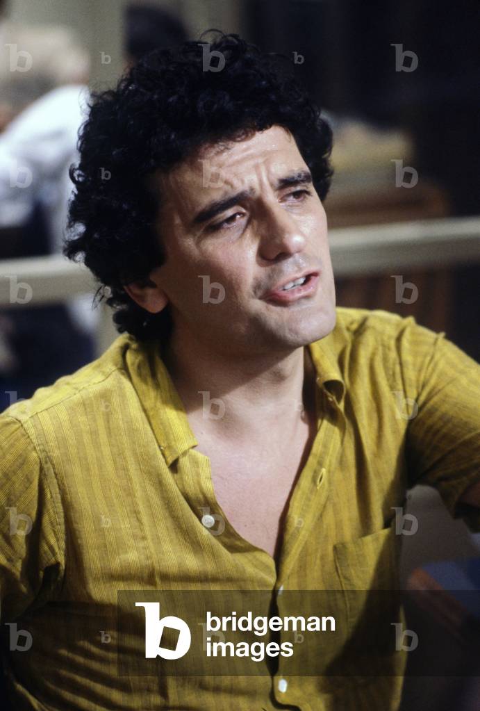 Massimo Troisi in No grazie il caffèmi makes nervous, Italy