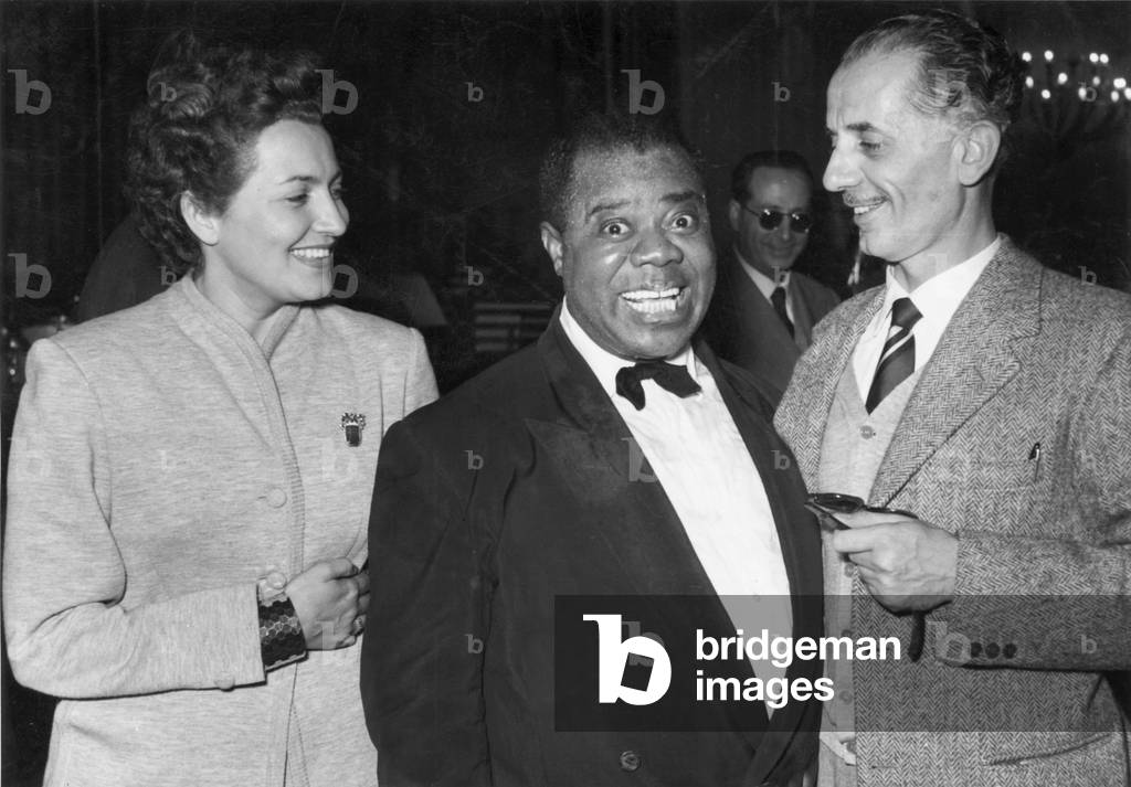 Nilla Pizzi is joking with Louis Armstrong, United States