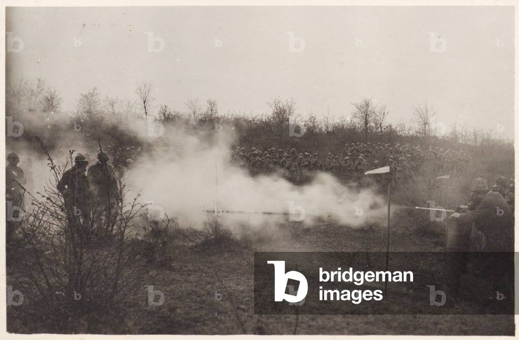 Cens. Test about poison gas with British masks, Italy
