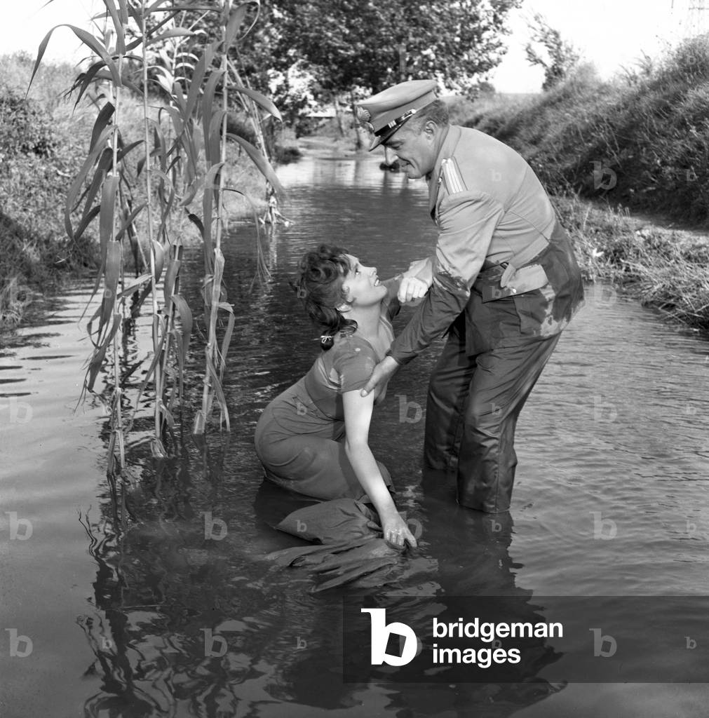 Gina Lollobrigida and Vittorio De Sica in Bread, Love and Dreams, Italy, 1953 (b/w photo)