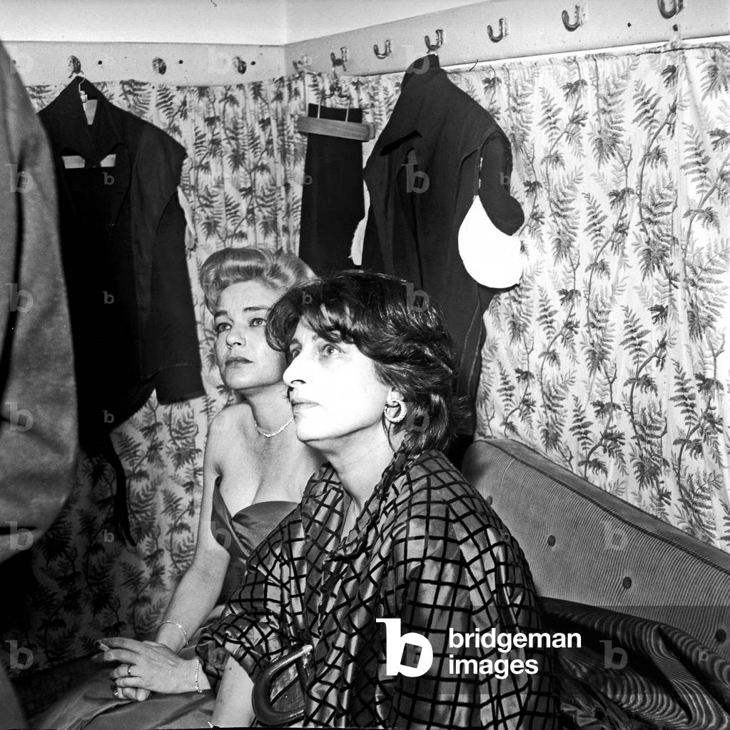 Anna Magnani and Simone Signoret in the dressing room of Teatro Sistina, Rome, 1959 (b/w photo)