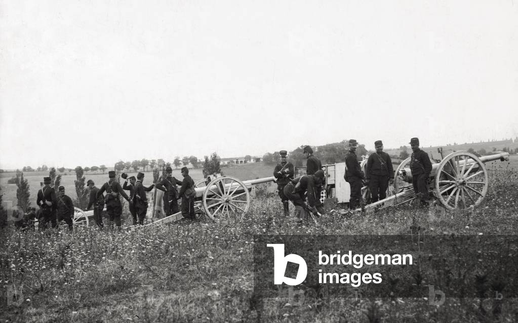 Soldiers with cannons,, 1910