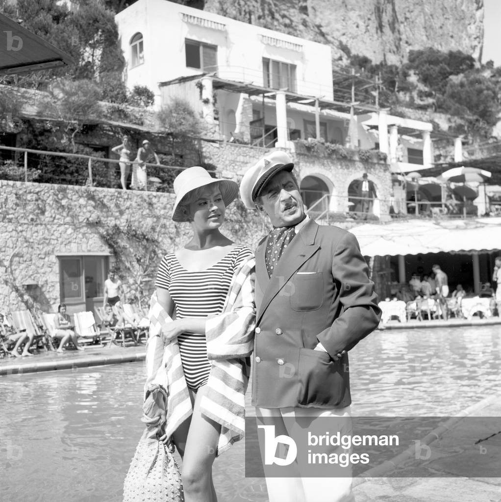 Nino Taranto and Yvonne Monlaur in Avventura a Capri (b/w photo)