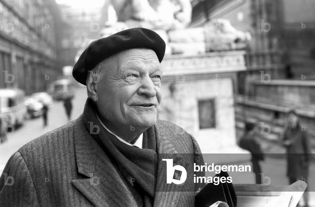 Giuseppe Ungaretti in Piazza della Signoria in Florence