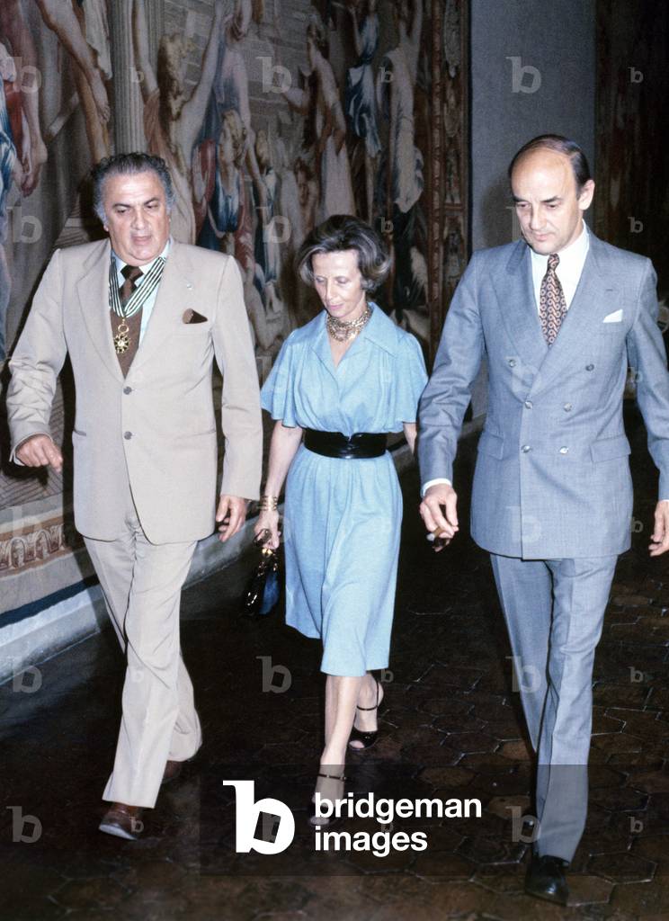 Federico Fellini and Francois Puaux in Villa Medici, Italy, 1973 (photo)