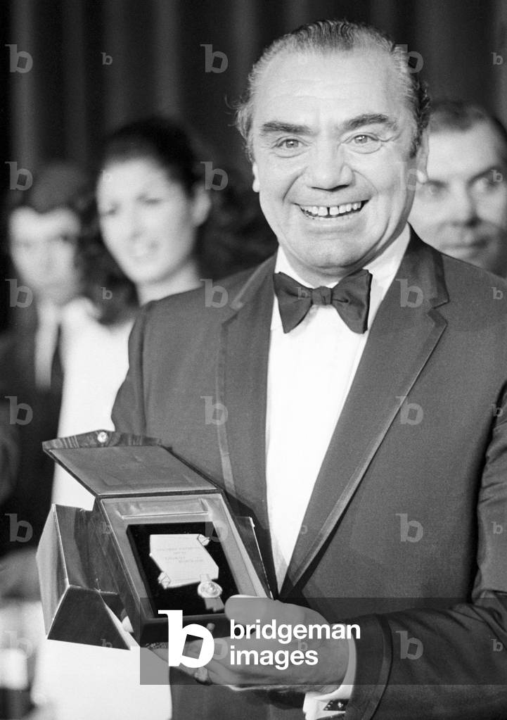 Silver Mask Prize, Italy, 1968 (b/w photo)