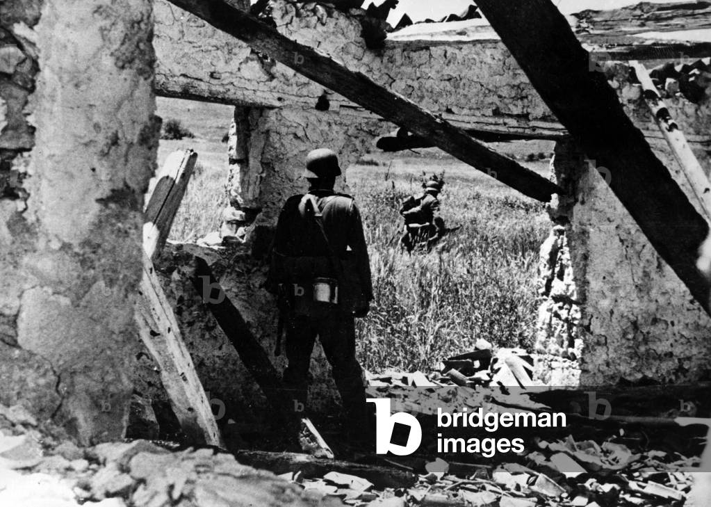 A German unit on the outskirts of Sevastopol