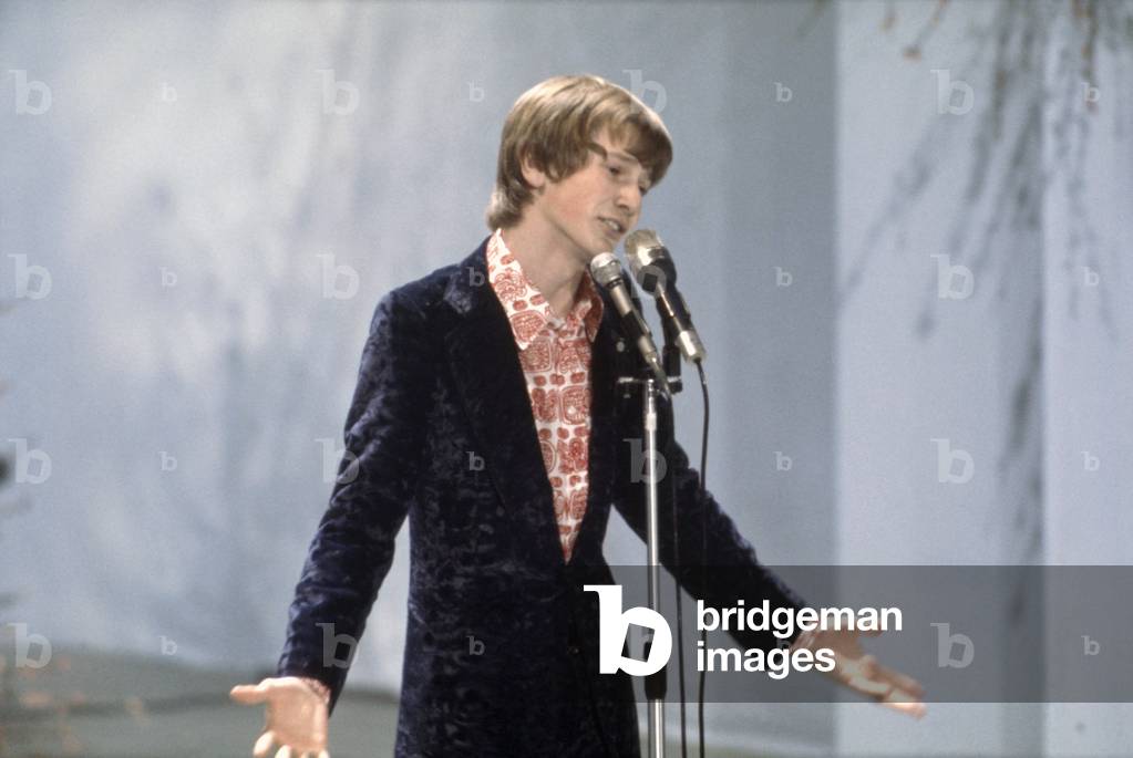 Ron singing at the 20th Sanremo Music Festival, Sanremo, Italy