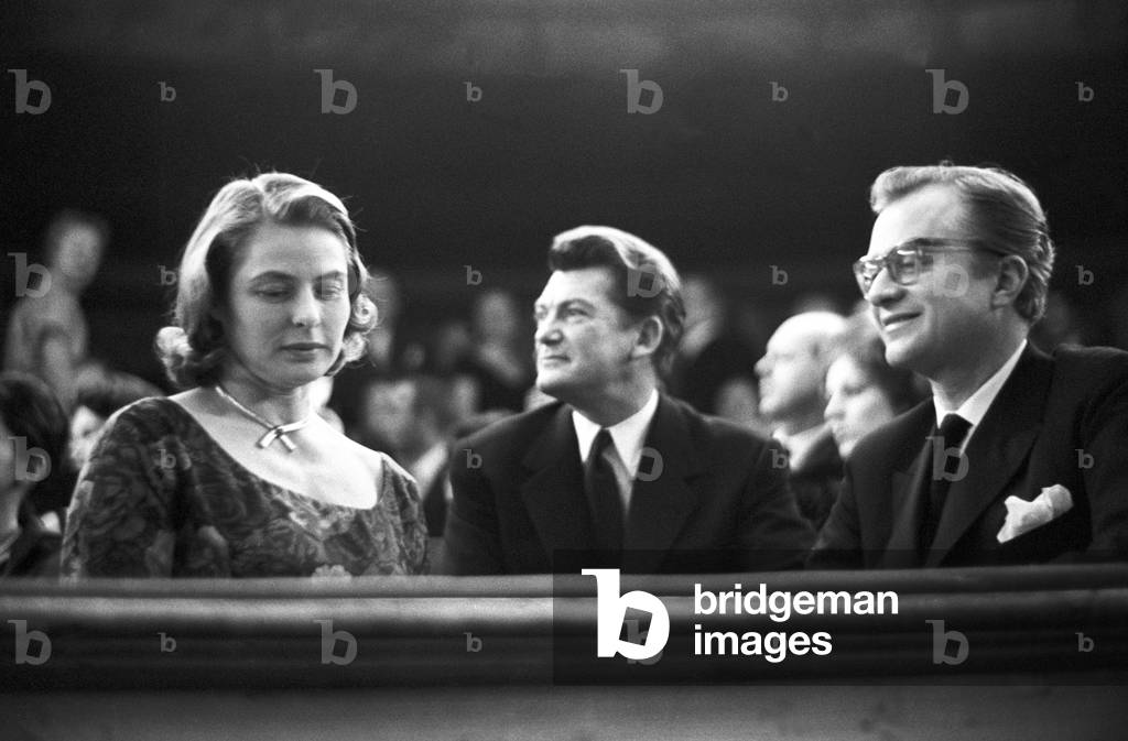 Ingrid Bergman and Lars Schmidt attending an awarding ceremony, Unspecified, 1959 (b/w photo)
