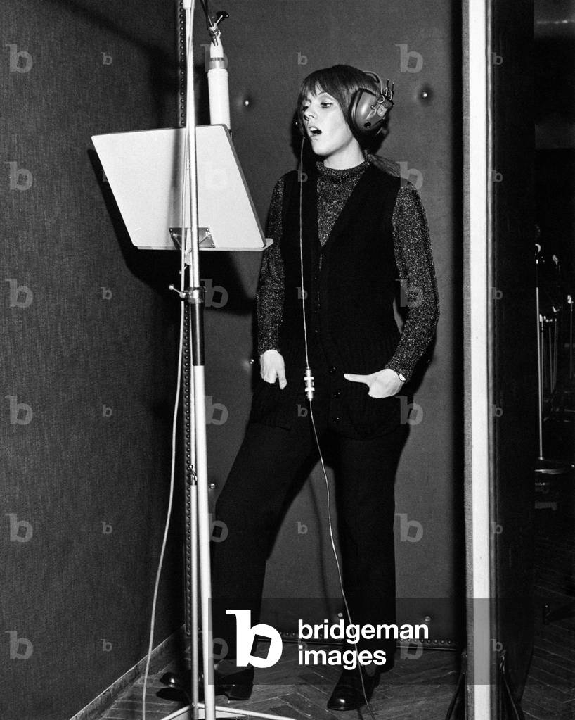 Caterina Caselli in a recording studio