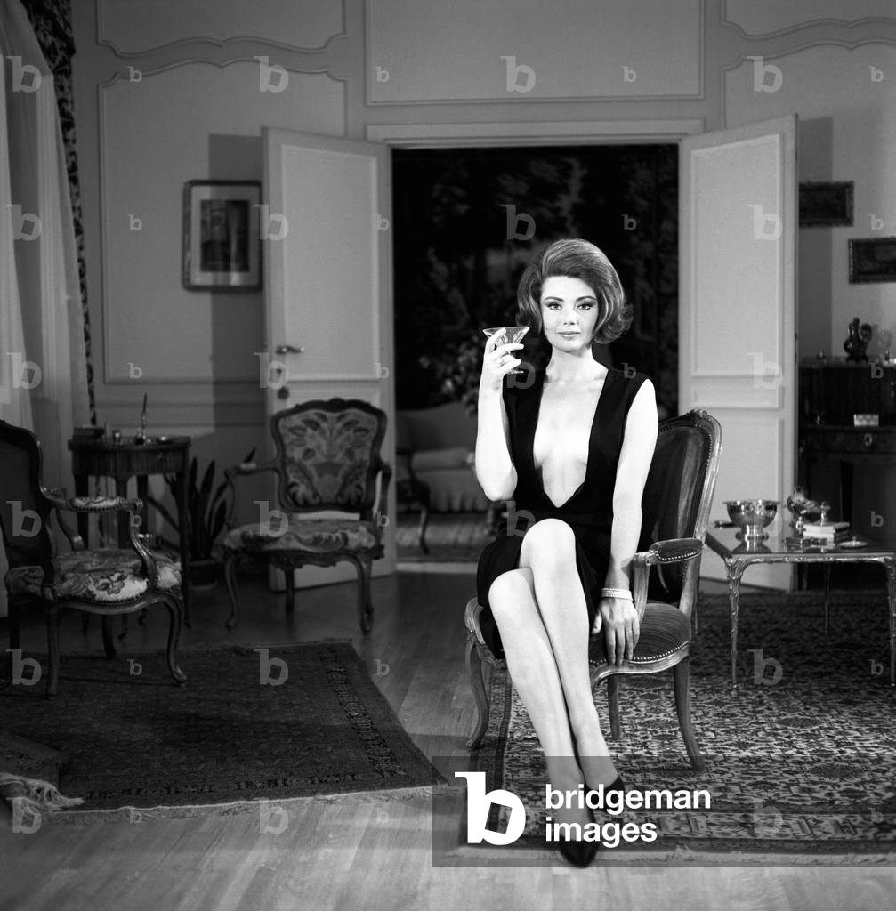 Sylvia Koscina posing, 1960 (b/w photo)