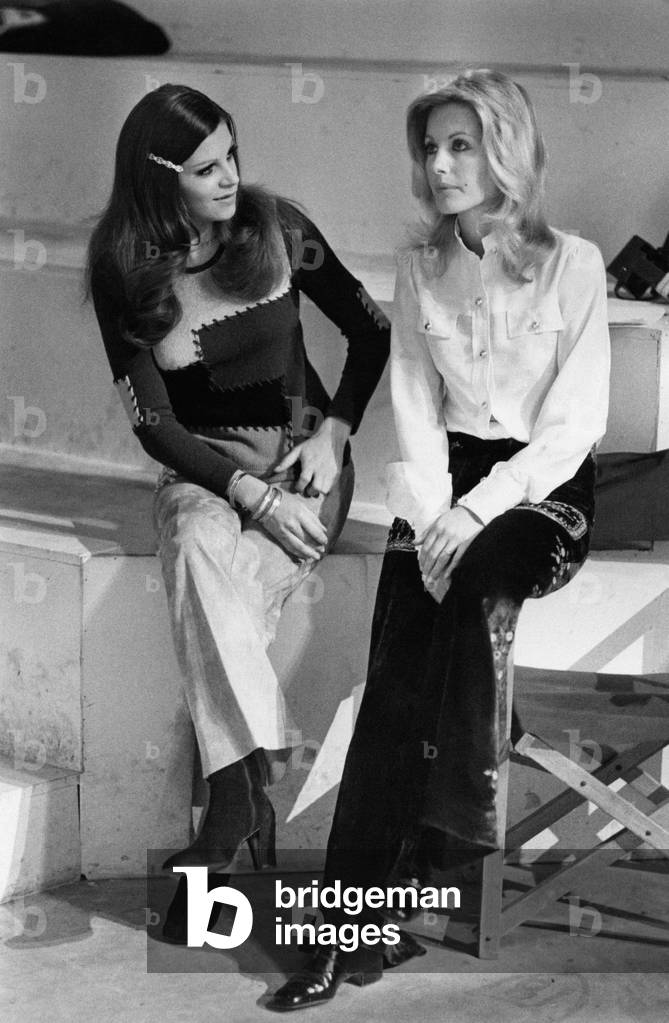 Gabriella Farinon and Milva on the set of Mai di sabato signora Lisistrata