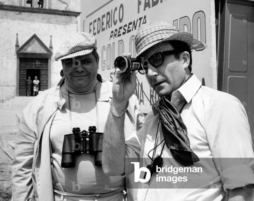 Peter Sellers and Tino Buazzelli in 'After the fox', 1966 (b/w photo)