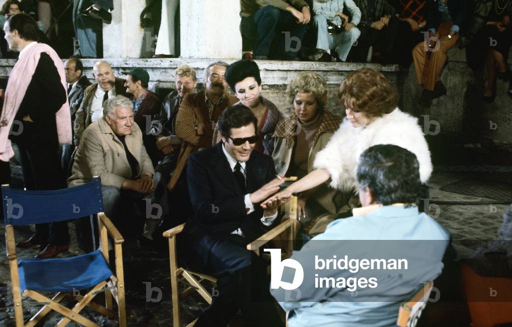 Marcello Mastroianni and Stefania Sandrelli on the set of the film We All Loved Each Other So Much, Italy, 1974 (photo)