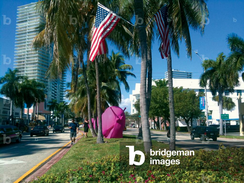 ReGeneration (Rigeneramento ), by Cracking Art Group, Miami Beach, USA, December 2010 (photo)