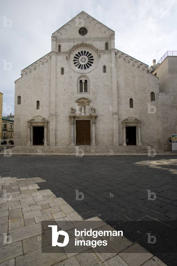 Cathedral, Bari, Apulia, Italy (photo)