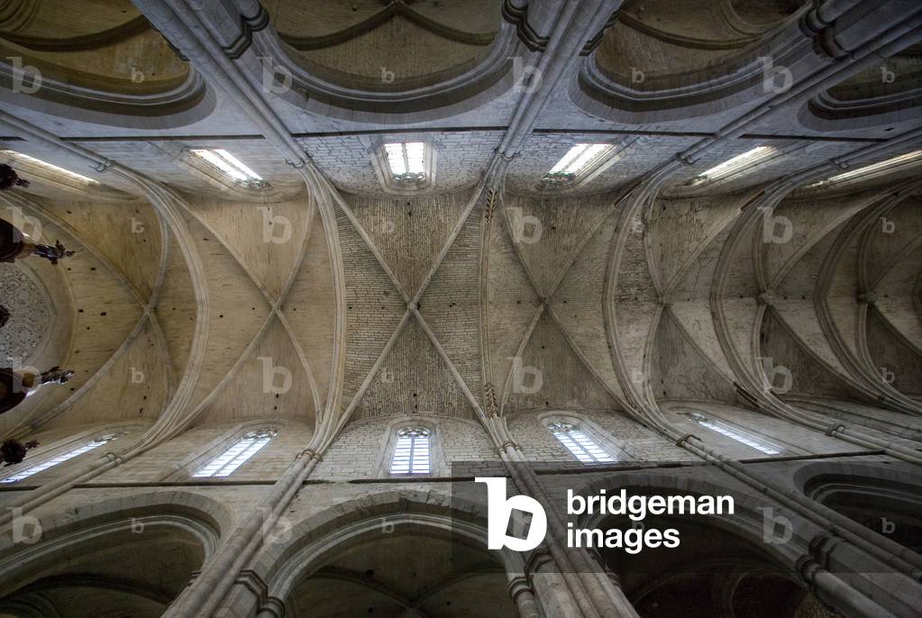 St. Maria Magdalena basilica, Saint-Maximin-la-Sainte-Baume  (photo)