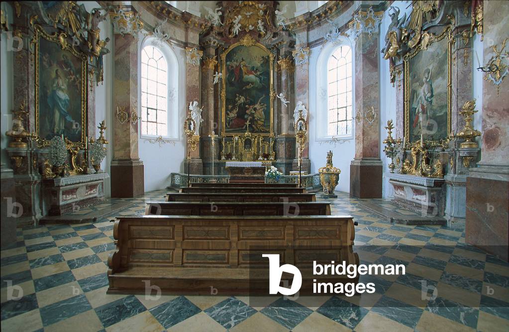 Interior view (photo)