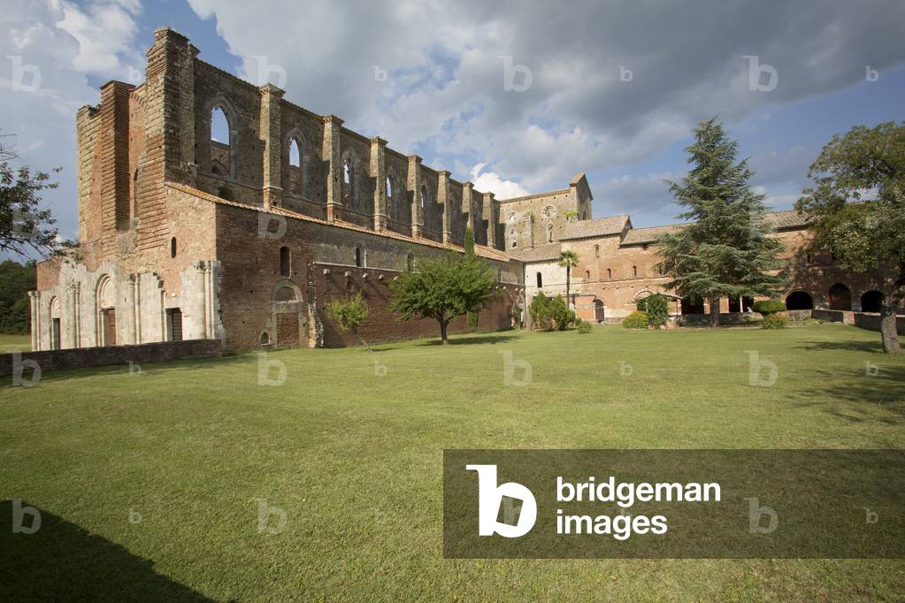 St. Galgano Abbey, church, XIII century, Tuscany, Italy (photo)