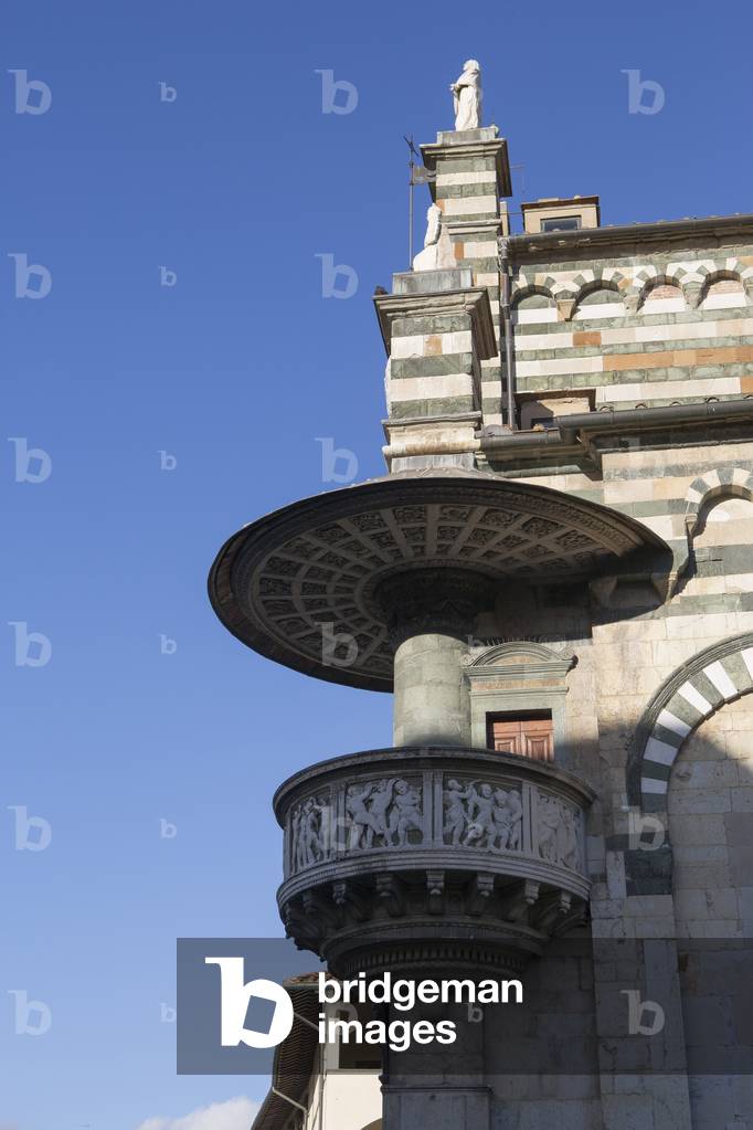 View of the pulpit, Dome, Prato, Tuscany, Italy (photo)