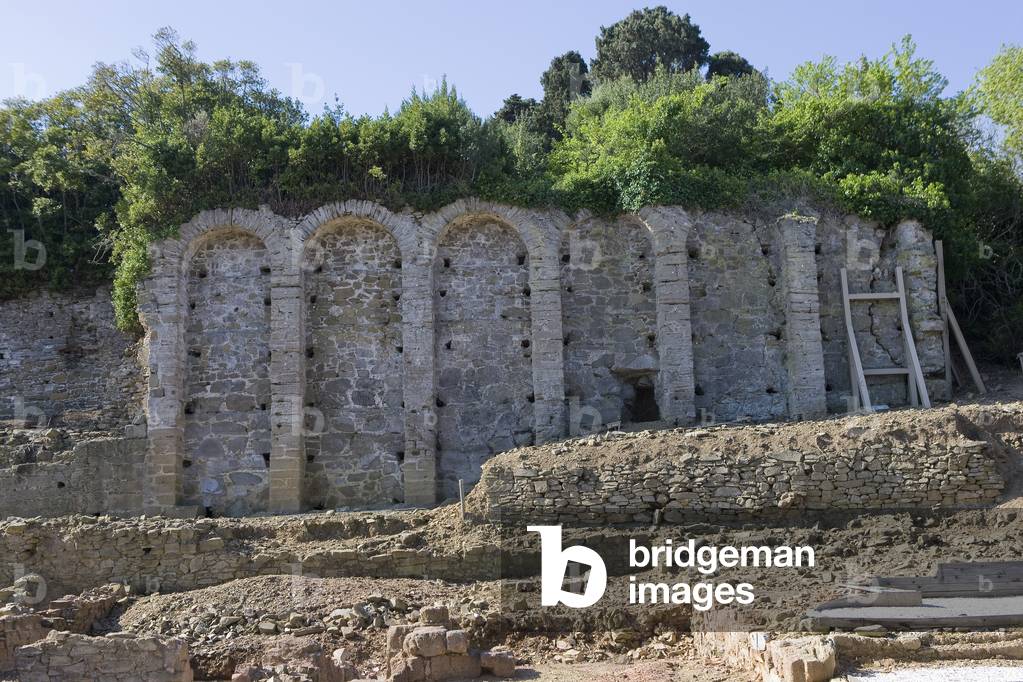 View of the Etruscan acropolis, Populonia Alta, Tuscany, Italy (photo)