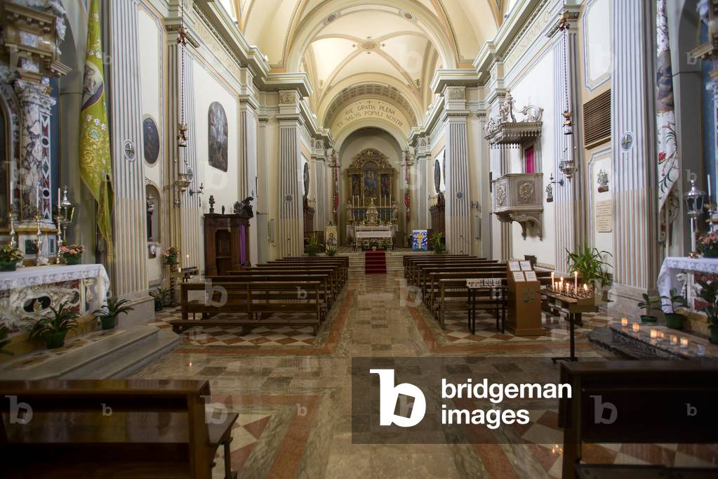 St. Lorenzo church, nave, Varmo, Friuli, Italy (photo)
