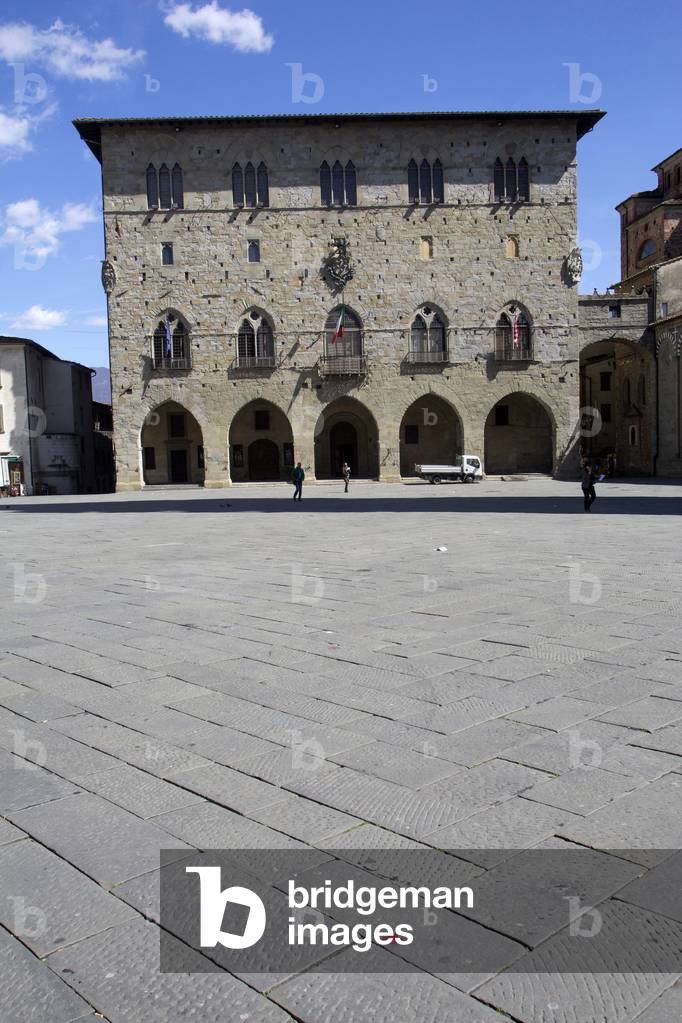 Episcopal palace, Pistoia, Tuscany, Italy (photo)